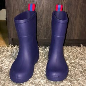 Size 5-6 kids TOTES rain boots